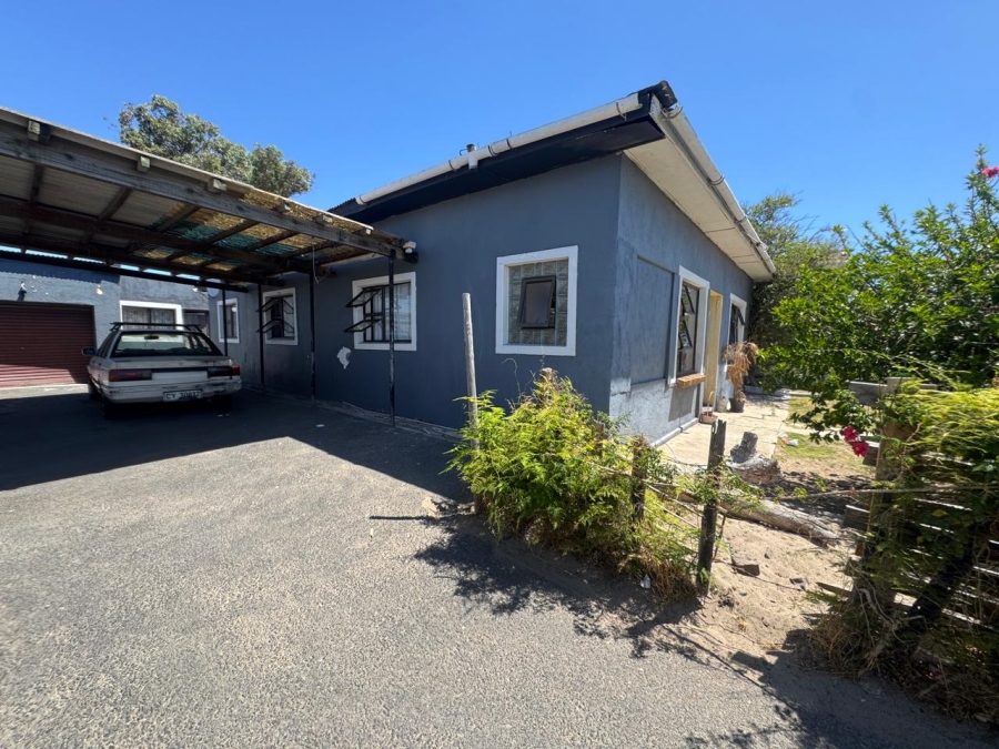 4 Bedroom Property for Sale in Florida Western Cape